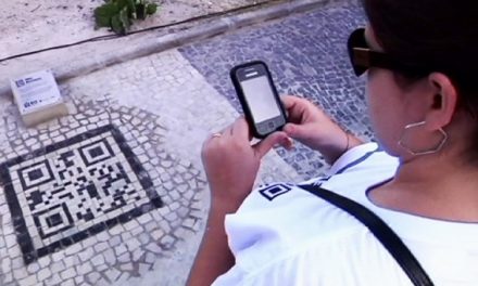 Códigos QR en forma de mosaico adornan Río de Janeiro